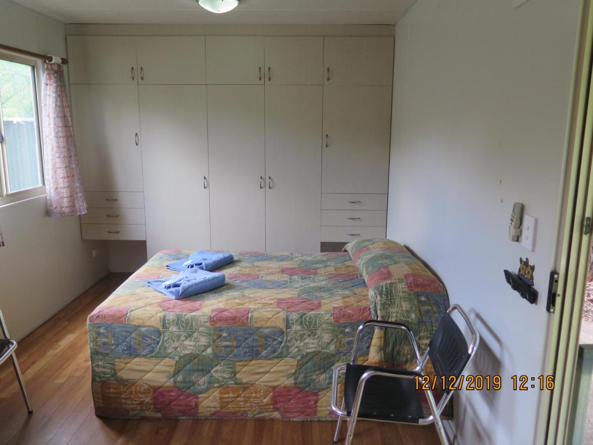 Batchelor Holiday Park Екстериор снимка
